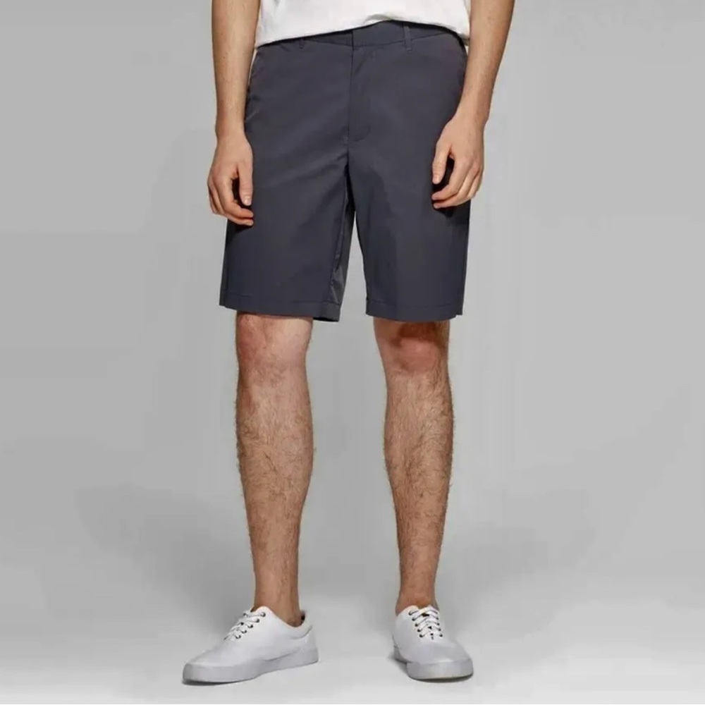 Good Fellow & Co Men’s Charcoal Tech Shorts. Sz. 34 inseam 9" NWT